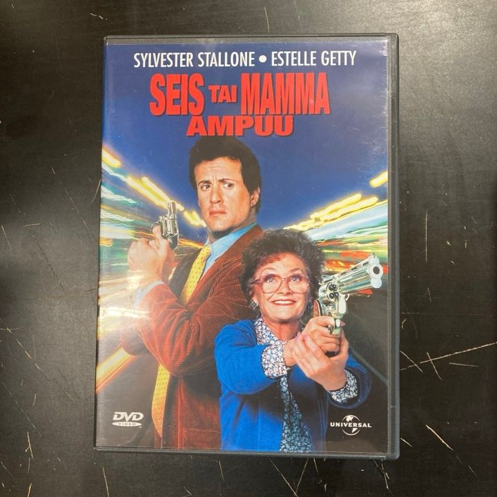 Seis tai mamma ampuu DVD (VG+/M-) -toiminta/komedia-